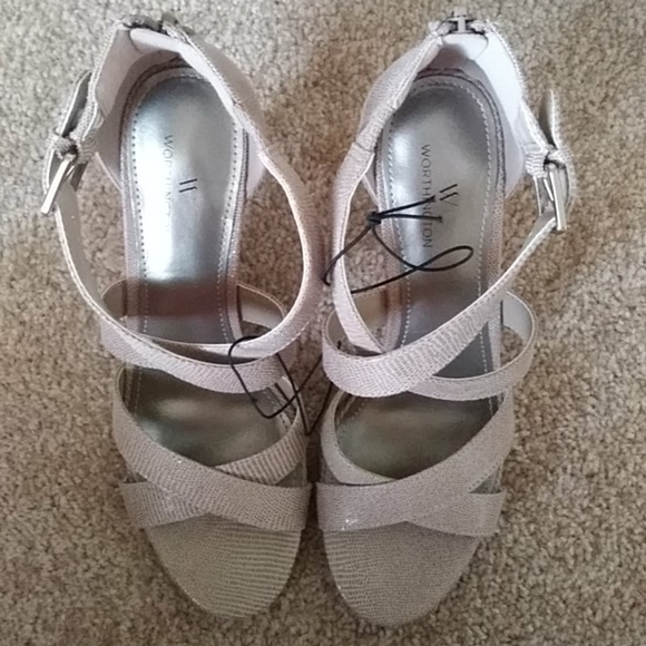 Shoe - Picture 8 of 8